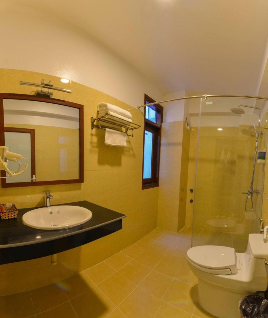 The Mountaineer Hotel Шапа Екстер'єр фото
